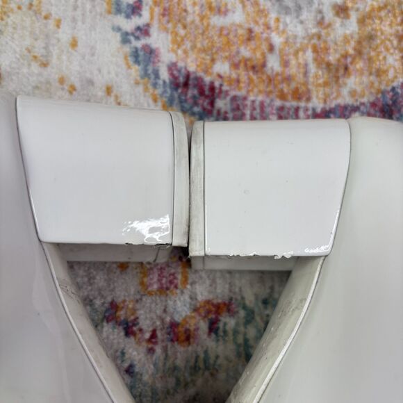 Chanel Patent Mary Jane CC Bow Pumps - Picture 12 of 16